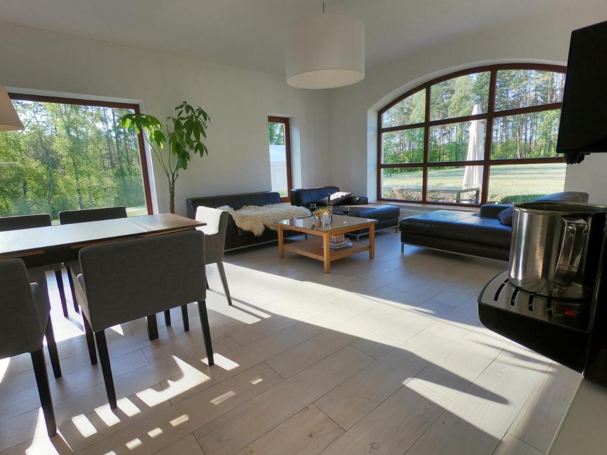 Villa Caloroczny Domek W Lesie Puszcza Zielonka Kiszkowo Exterior foto